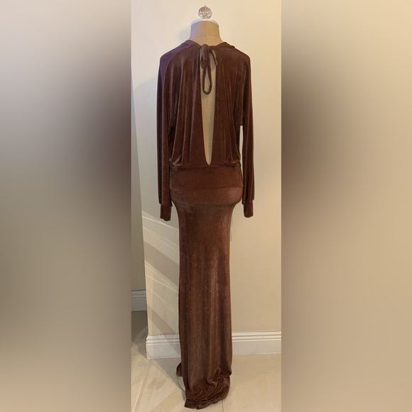 Jaide / J Luxe Sexy Plunging Velvet Maxi Gown Small - chocolate brown - Picture 3 of 8